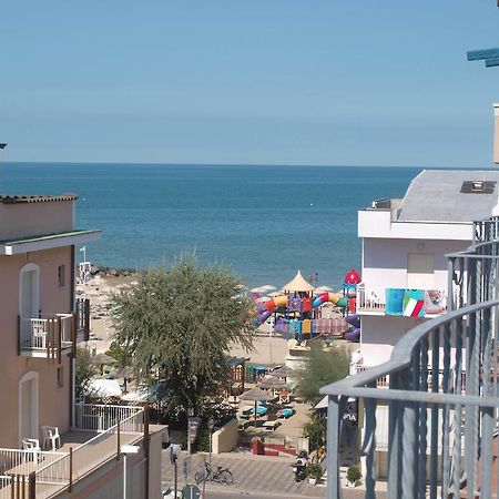 Residence Mediterraneo Rimini Eksteriør bilde