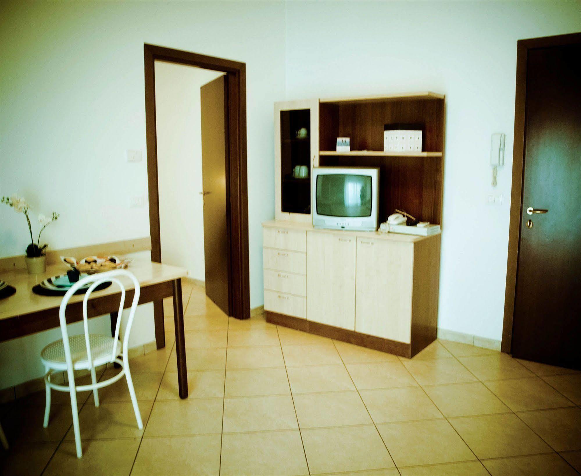 Residence Mediterraneo Rimini Eksteriør bilde